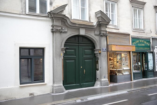 Private Spooky Vienna Ghost Tour - Legends Around Vienna’s Main Landmark: Seeing St. Stephen’s Differently