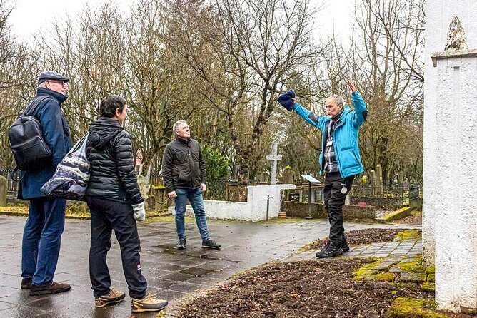 Reykjavik Folklore Walking Tour: Meet the Elves, Trolls & Ghosts of Iceland - Tjörnin pond monsters and City Hall’s map talk