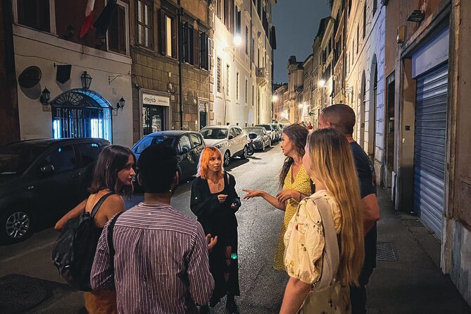 Rome: Private Night Ghost Walking Tour - Via Giulia and the cosmetics-can-kill story