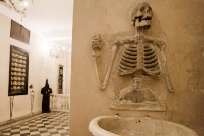Rome's Dark Side: Ghosts, Scandals and Crypts - Small Group Tour - Where You Start and How the Walk Finishes