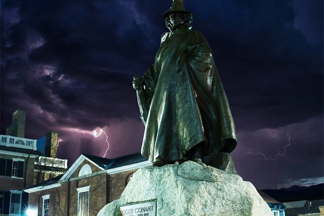 Salem Ghost Tour: Witches & Wicked Whispers - Meeting Point at 210 Essex St, Then a Short Walk to Wicked Good Books