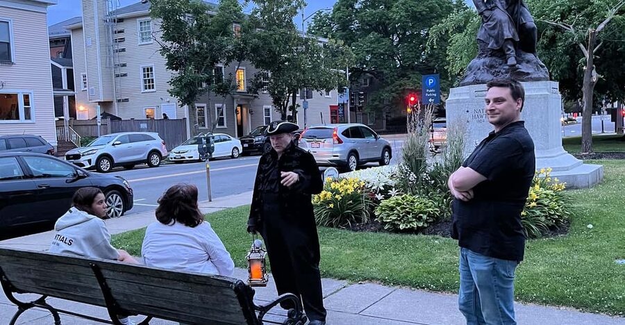 Salem: Vampires and Ghosts Walking Tour with Haunted Objects - Who This Salem Tour Fits Best