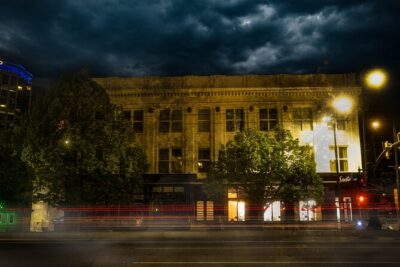 Salt Lake Ghost Tour: Salt, Spooks, & Shadows - Frank E. Moss United States Courthouse: 1905, stern judges, and cold echoes