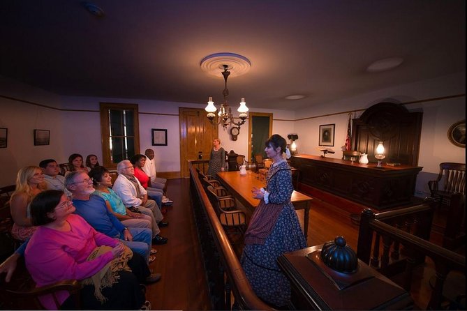 San Diego Ghosts and Gravestones: A Haunted Trolley Tour - Getting There in Old Town: Start Address and the 30-Minute Rule
