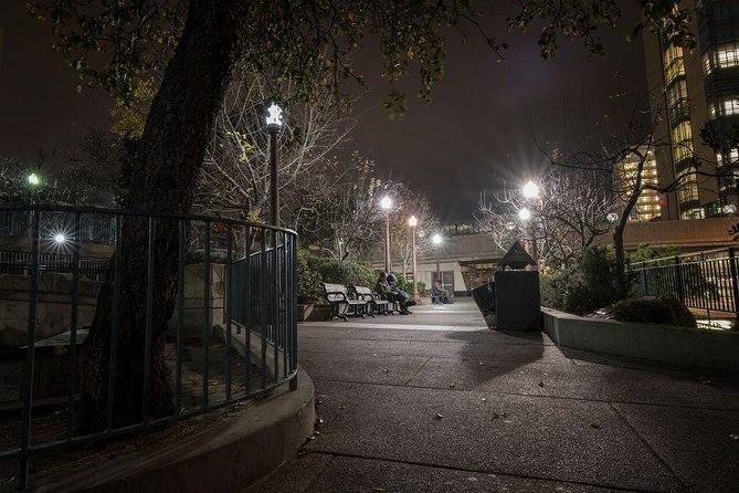 San Francisco Ghost Tours: Gold and Ghouls Tour - California Street and the Wandering Bride