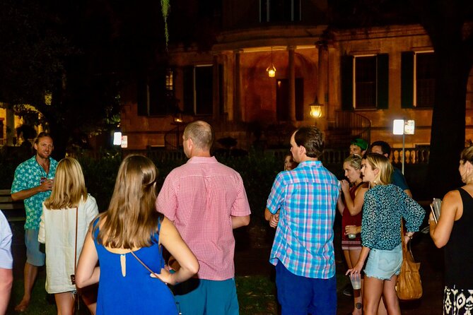 Savannah Ghost Tour for Adults ALL Alcoholic Drinks Included - Ghosts + unlimited drinks in Savannah, minus the usual hassle