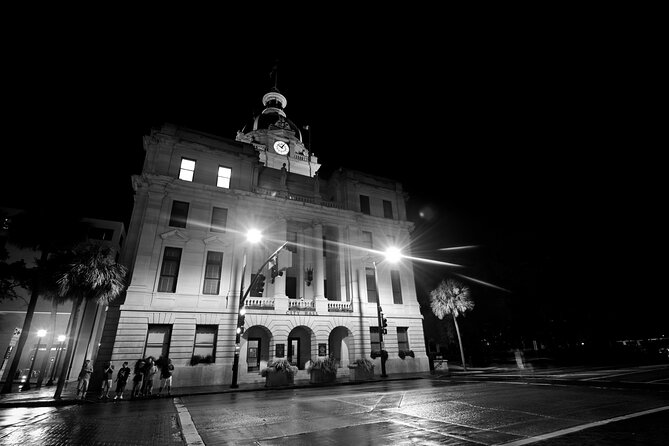 Savannah Haunted Pub Crawl Walking Tour - Stop 6: McDonough’s Restaurant & Lounge, and the last round feeling