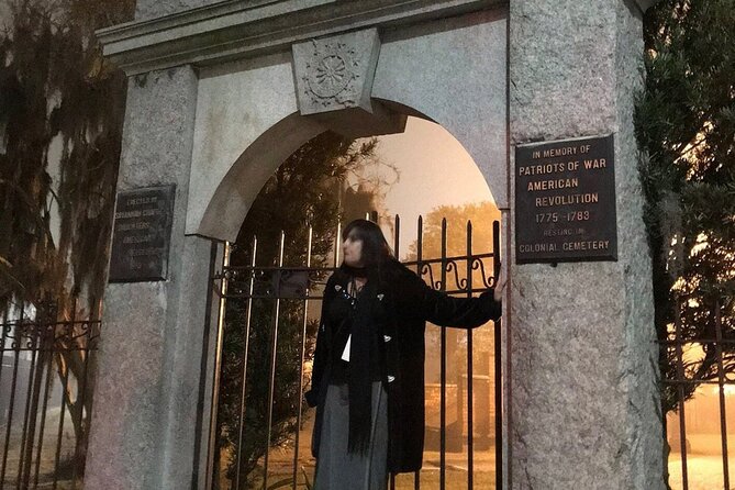 Savannah Haunted Pub Crawl Walking Tour - Who this haunted pub crawl fits best
