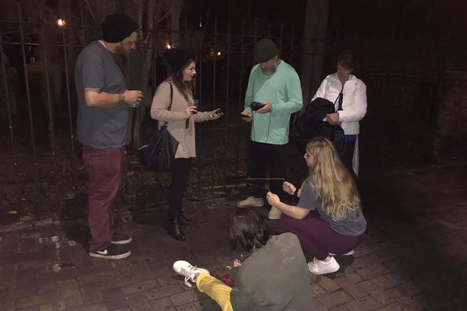 Savannah's 13 Ghosts, Voodoo, Murder & Mystery Tour - Stop 1: Savannah Historic District and the paranormal-investigator style