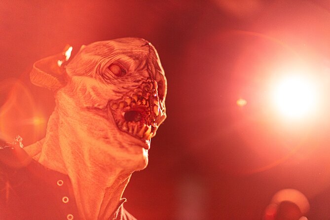 Savannah's Local Lore Ghost Tour - What You’ll Actually Hear About: Families, Folklore, Supernatural Events