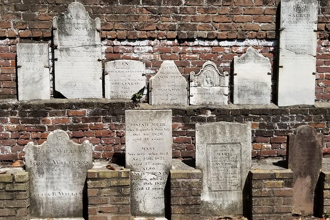 Savannah Supernatural Haunted Walking Tour - Stop 2: Johnson Square and Savannah Squares After Dark