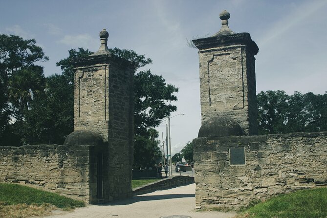 Self-Guided Haunted Ghost Walking Audio Tour in St. Augustine - Entering St. Augustine’s haunted route (without a crowd)