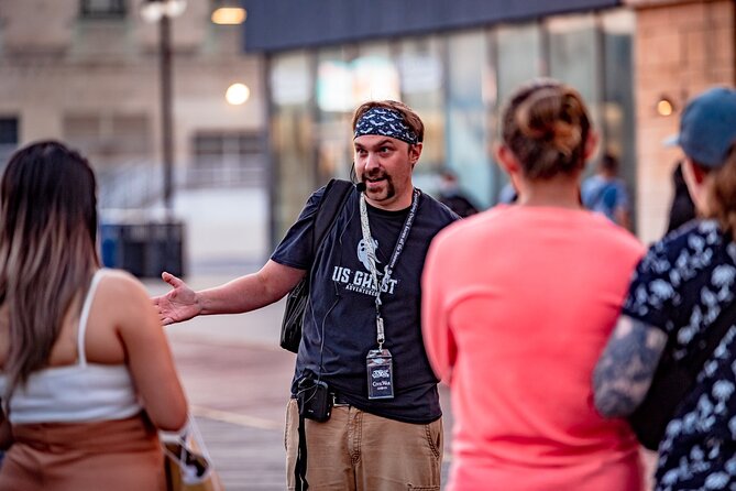 Specters of the Spanish Moss: Jacksonville Ghost Tour - The guides: pirate energy, photo books, and the ghost detector factor