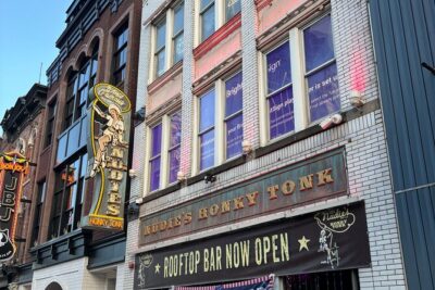 Spirits of Nashville Haunted Pub Crawl - Price and Value: $25 for guided stops (drinks on you)
