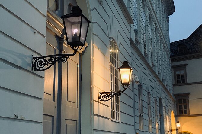 Spooky Vienna Ghost Tour in English - Guide factor: why Lisa often becomes the main attraction