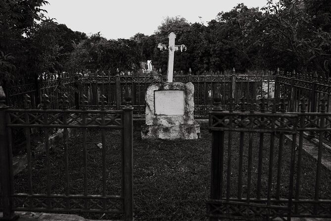 St. Croix Ghost Tour of Historic Christiansted - Stops That Add Variety: Outdoors, Courtyards, and an Indoor Moment