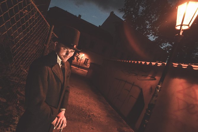 Telltale Ghost Tour - Prague at Night, But Make It Walkable
