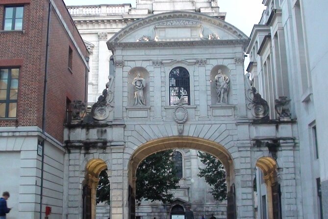 The Fading Light London Ghost Walk - Value check for $16.44: what’s included and where your money goes