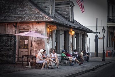 The French Quarter Haunted Tour - Meeting at Cuban Creations: a cigar bar start that sets the tone
