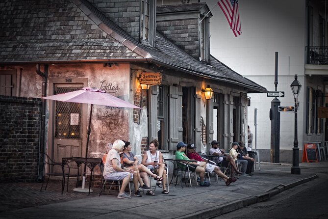 The French Quarter Haunted Tour - Meeting at Cuban Creations: a cigar bar start that sets the tone
