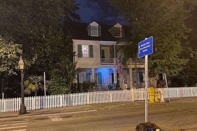The Ghosts of Key West Walking Tour - Stop 3: The Artist House Bed and Breakfast and Robert the Doll Behind Glass