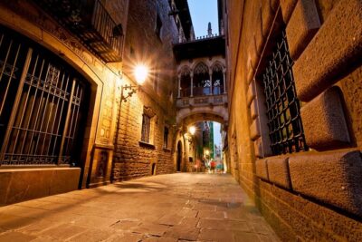 The Gothic Trail – Ghosts of Barcelona Exploration Game - Price and timing: $7.20 can be a good deal if you pace it right