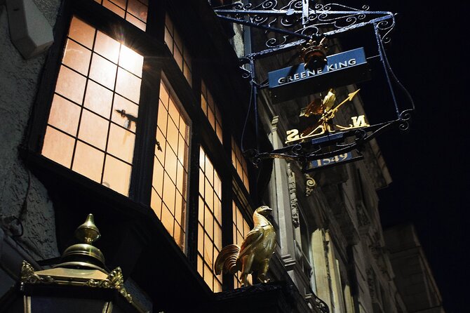 The Haunted Pubs of Old London: Small Group Tour - Art Deco Poirot stop + the Charterhouse monastery ruins