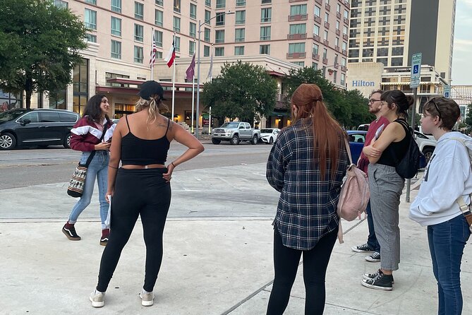 The Madam's Curse Walking Ghost Tour - Practical Planning: Getting the Most Out of the 9:00 pm Start