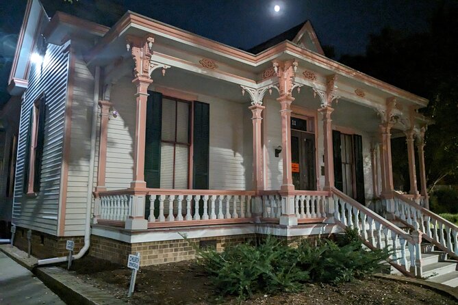 The Original Raleigh Ghost Walk - The “original” Raleigh ghost walk, in practice: one stop, one mission