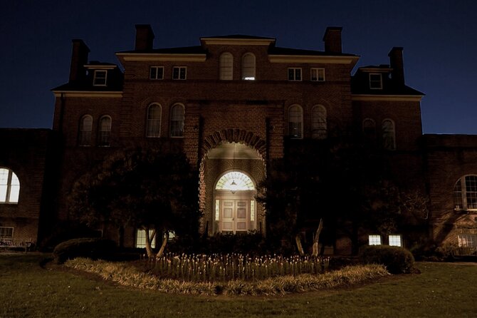 The Original Raleigh Ghost Walk - Uneven brick, short shoes, and the real-world comfort check