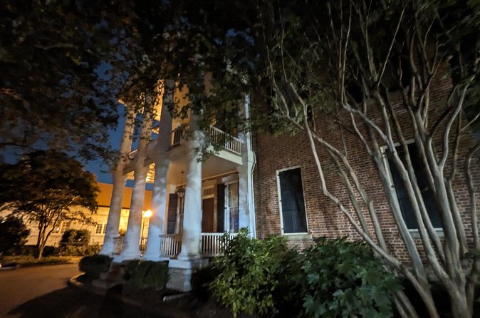 The Original Raleigh Ghost Walk - How the tour runs: mobile ticket and a clean start/end loop