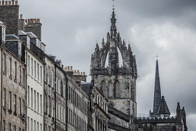 The World Famous Underground Ghost Tour - Going Underground Into the South Bridge Vaults (and Why the Timing Works)