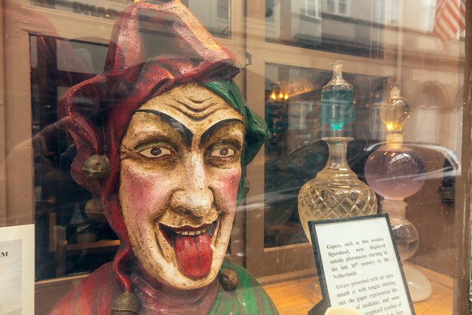 Treasures of New Orleans: Ghosts & Voodoo Private Tour - Hotel Monteleone to Jackson Square: where the tone gets set fast