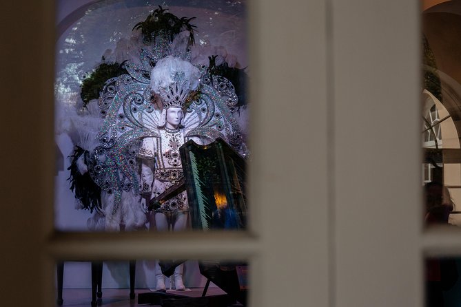 Treasures of New Orleans: Ghosts & Voodoo Private Tour - Guide style and the small-group advantage (including families)