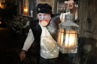 Tudor World Ghost Tour by Lantern light inside the building - Your character guide and the tone: history with a spine of humor