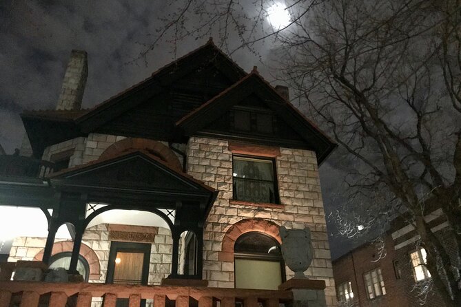 Twilight Ghost Tour - Who Should Book This Twilight Ghost Tour