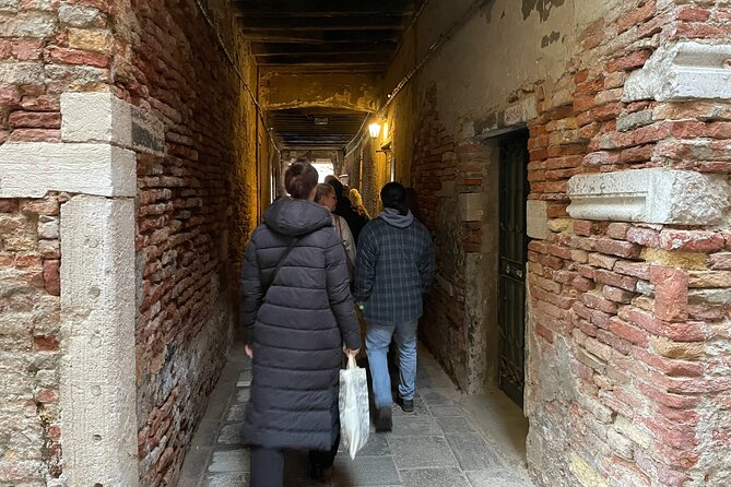 Venice: Ghosts & Murders - Mysterious Tales of San Marco Area - Price and value: is $57.93 a good deal?