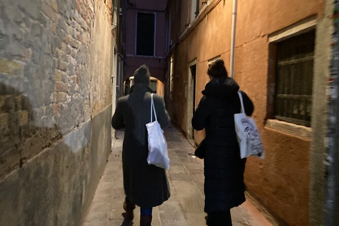 Venice: Ghosts & Murders - Mysterious Tales of San Marco Area - Is it scary enough? Families, teens, and the spooky scale