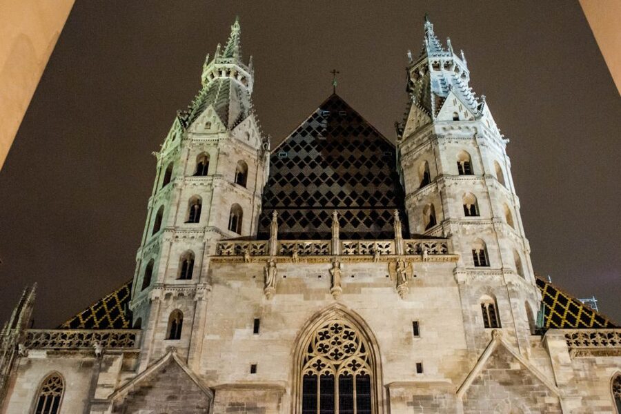 Vienna: Ghosts and Legends Guided Nighttime Walking Tour - Key points to know before you go