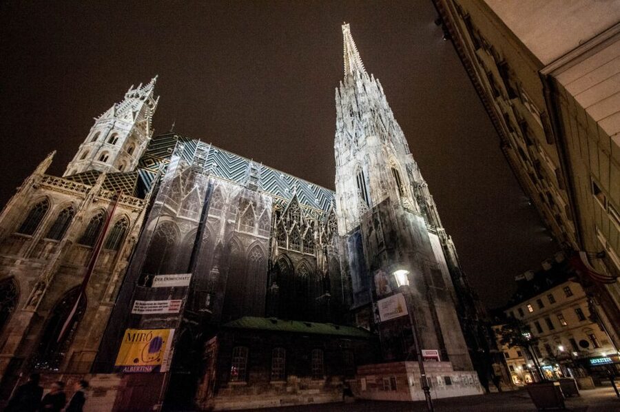 Vienna: Ghosts and Legends Guided Nighttime Walking Tour - Vienna’s night ghost walk: what you’re really buying for $20