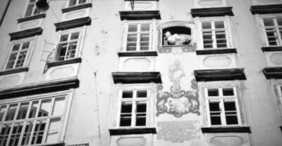 Vienna: Spooky Ghost Tour in English - The Dark Legends: Bathory, Blood Alley, and the Big Questions