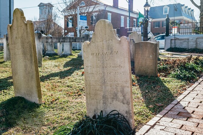 Virginia: Ghosts of Fredericksburg Self-Guided Walking Audio Tour - Stop 2: Fredericksburg Visitor Center for Context You’ll Use Everywhere