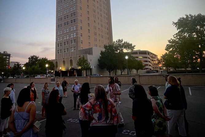 Waco's Haunts and Legends Mobile Ghost Tour - What to Bring: Mosquito Spray, Layers, and Street-Smart Comfort