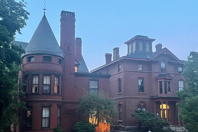 Walk With Ghosts in Portland - Why This Walking Ghost Tour Works Better Than a Dark Bus