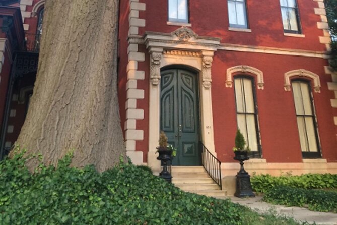 Walking Ghost Tour in Louisville - Meeting point and what to expect from the 8:00 pm start