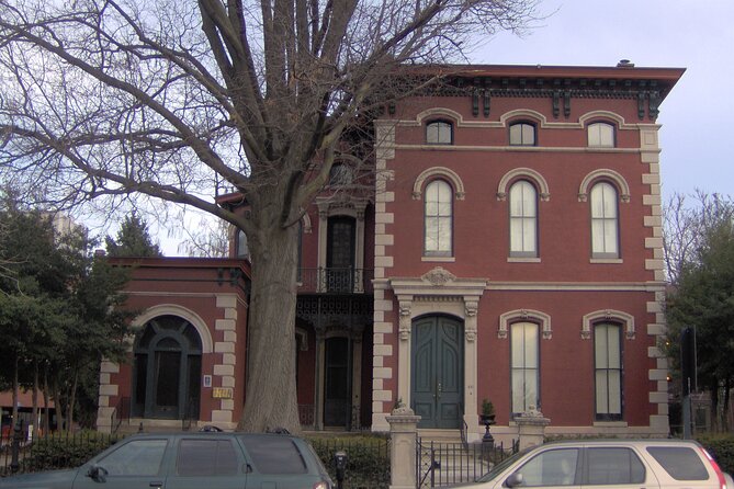 Walking Ghost Tour in Louisville - How spooky is it, really, and who should book this tour