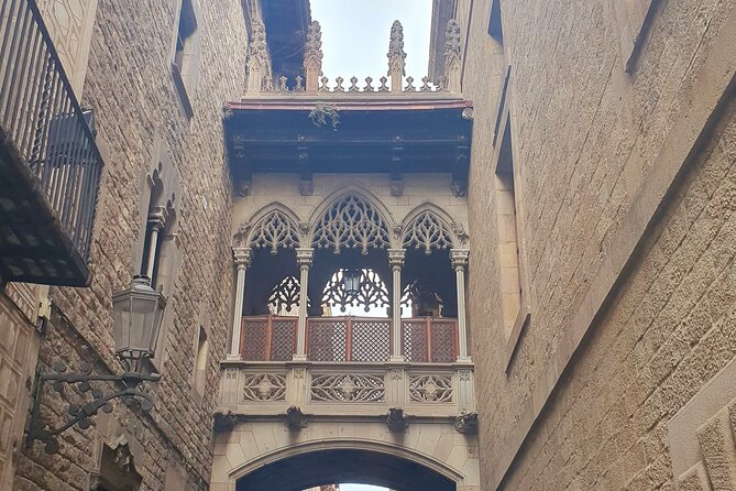 Walking Tour Mysteries and Legends of Barcelona and its Ghosts - Your evening path from Carrer d’Estruc to Plaça de l’Àngel
