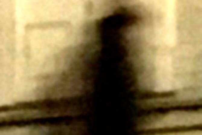 Williamsburg East Ghost Tour - Getting There: 430 E Duke of Gloucester St and an 8:30 pm Start