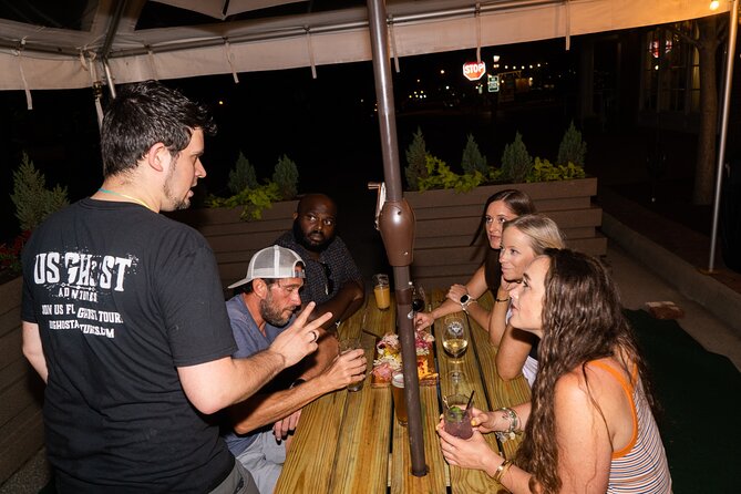 Williamsburg Ghosts and Brews Haunted Pub Crawls - Timing, Pace, and Group Size on a 2-Hour Walk