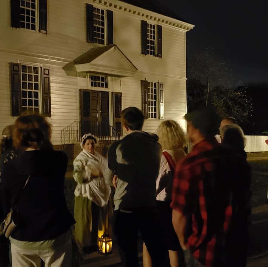 Williamsburg: Haunted Ghosts, Witches, and Pirates Tour - Key Highlights Worth Booking
